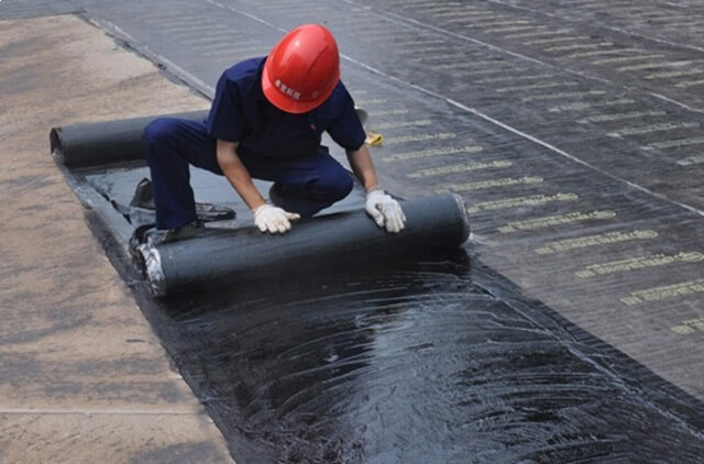 Thi công màng chống thấm gốc bitum
